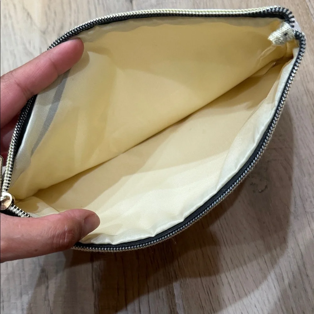 Insta-Glam White Pouch